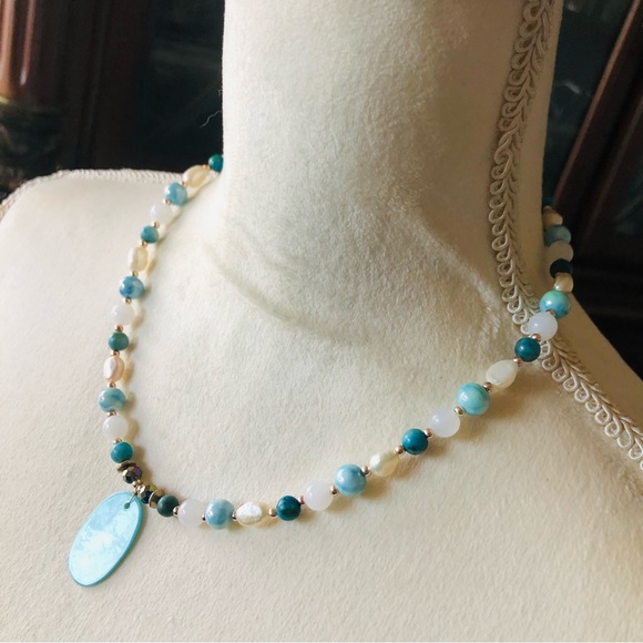 Handcrafted abalone shell dyed agate howlite stone genuine pearl necklace - Picture 4 of 15